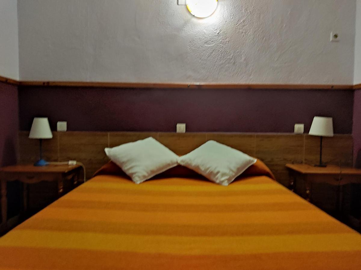 Camping El Pinajarro Hervas Luaran gambar