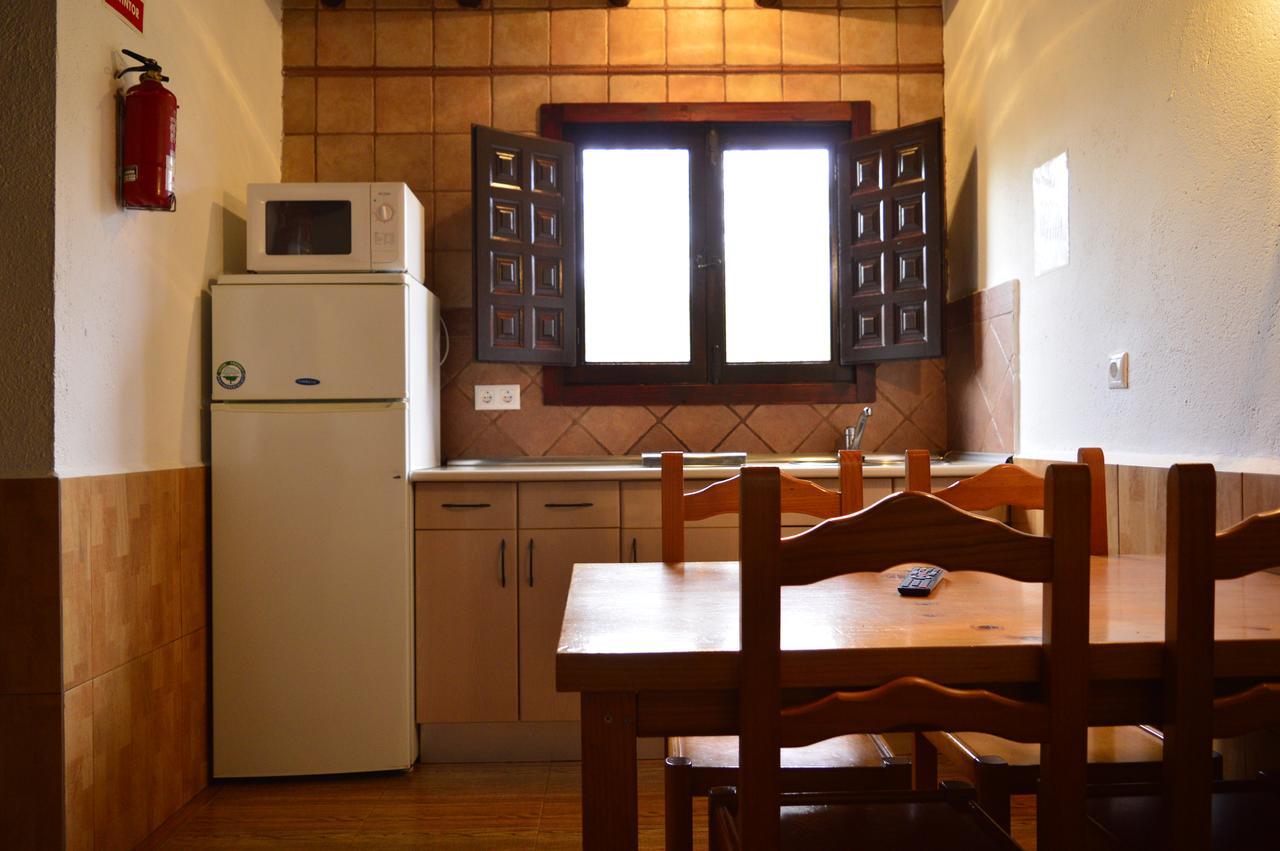 Camping El Pinajarro Hervas Luaran gambar